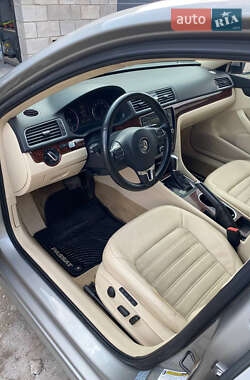 Седан Volkswagen Passat 2013 в 