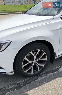 Седан Volkswagen Passat 2016 в 