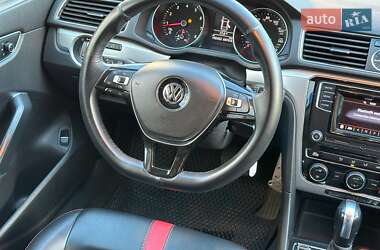 Седан Volkswagen Passat 2016 в 