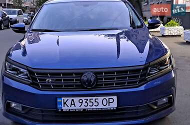 Седан Volkswagen Passat 2016 в Киеве