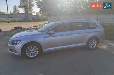 Универсал Volkswagen Passat 2015 в 