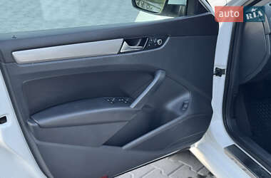 Седан Volkswagen Passat 2014 в 