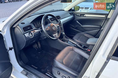 Седан Volkswagen Passat 2014 в 