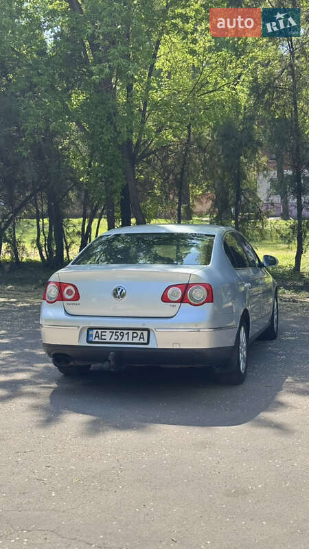 Седан Volkswagen Passat 2010 в Каменском
