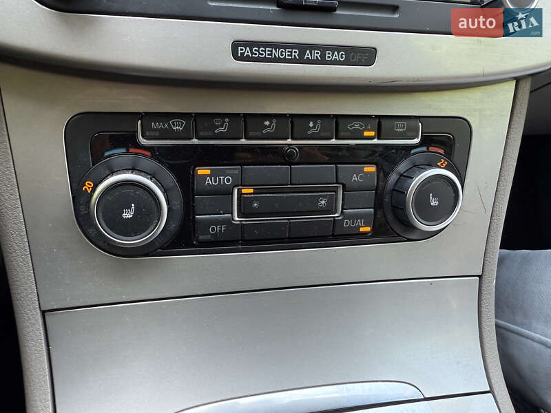 Седан Volkswagen Passat 2010 в Каменском