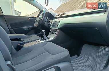 Универсал Volkswagen Passat 2010 в 