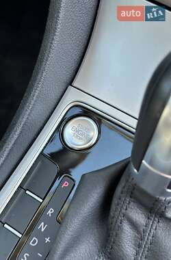 Седан Volkswagen Passat 2018 в 