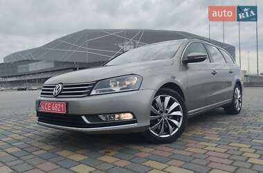 Універсал Volkswagen Passat 2012 в 