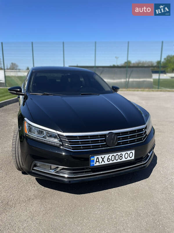 Седан Volkswagen Passat 2016 в 