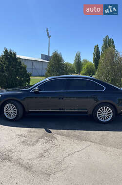 Седан Volkswagen Passat 2016 в 