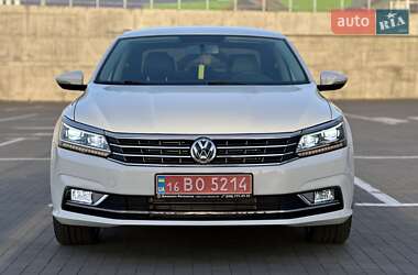 Седан Volkswagen Passat 2017 в 