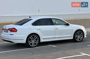 Седан Volkswagen Passat 2017 в 