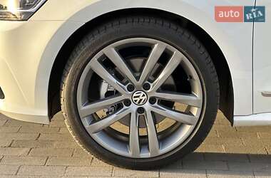 Седан Volkswagen Passat 2017 в 