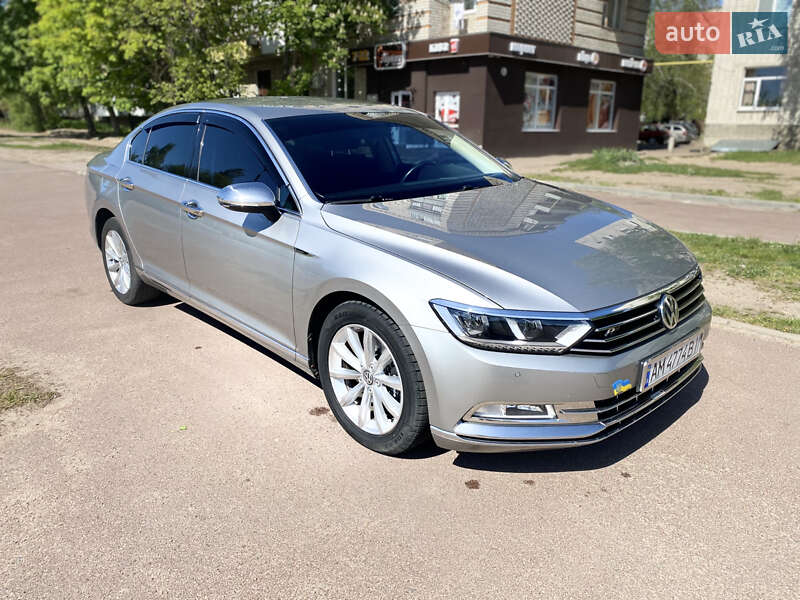 Седан Volkswagen Passat 2016 в Коростене
