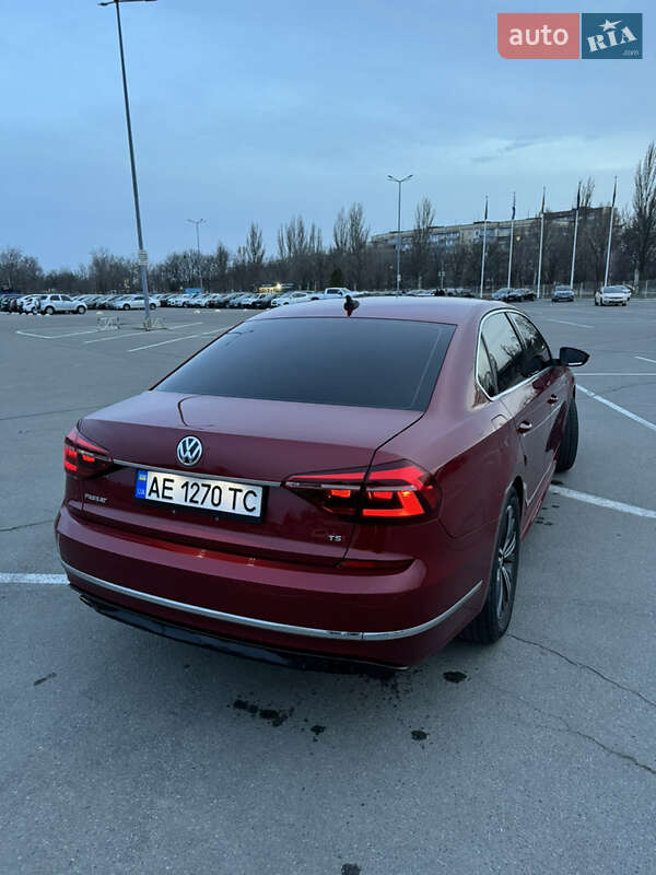 Седан Volkswagen Passat 2016 в Днепре фото 14 Седан Volkswagen Passat 2016 в Днепре