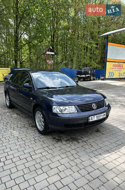 Седан Volkswagen Passat 1998 в Івано-Франківську