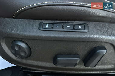 Універсал Volkswagen Passat 2012 в 