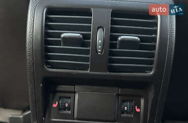 Універсал Volkswagen Passat 2012 в 
