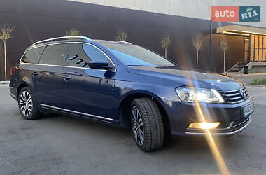 Универсал Volkswagen Passat 2012 в 