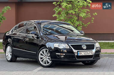 Седан Volkswagen Passat 2009 в Ивано-Франковске