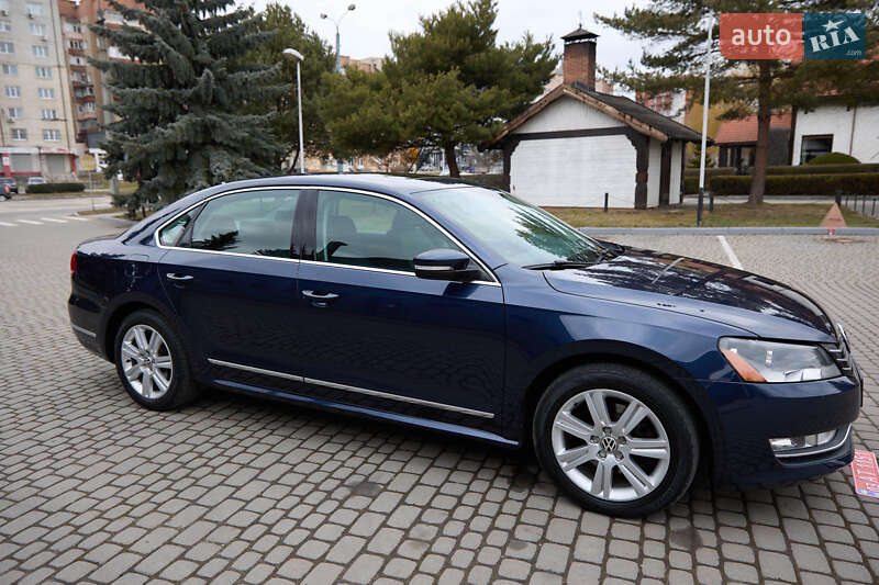 Седан Volkswagen Passat 2014 в Ивано-Франковске