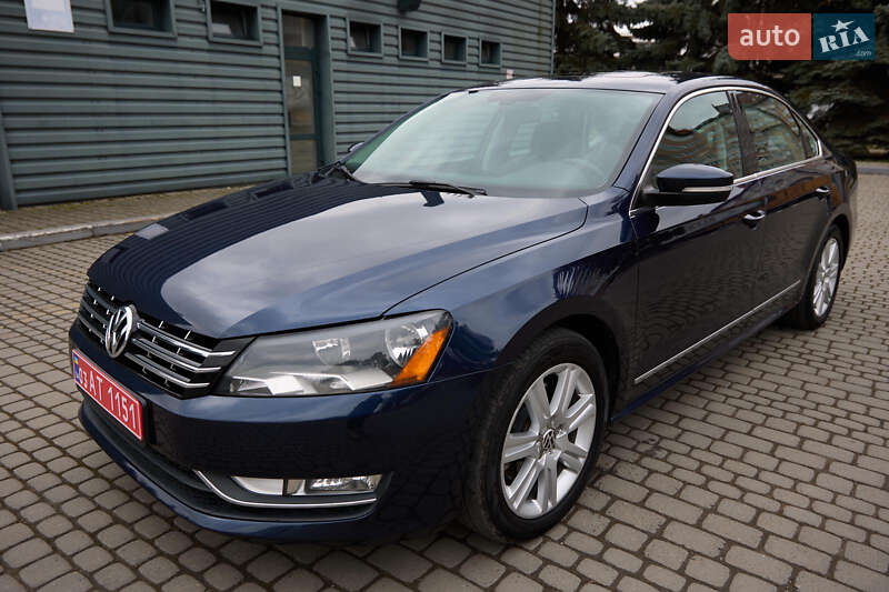 Седан Volkswagen Passat 2014 в Ивано-Франковске