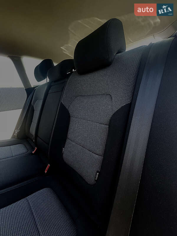 Універсал Volkswagen Passat 2014 в Вінниці фото 3 Універсал Volkswagen Passat 2014 в Вінниці