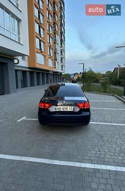 Седан Volkswagen Passat 2013 в 