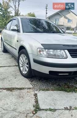 Седан Volkswagen Passat 1997 в Івано-Франківську