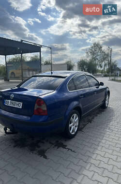 Седан Volkswagen Passat 2003 в 