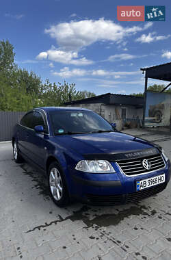 Седан Volkswagen Passat 2003 в 