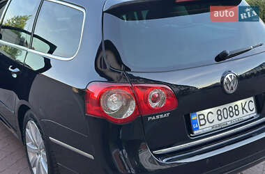 Універсал Volkswagen Passat 2009 в 