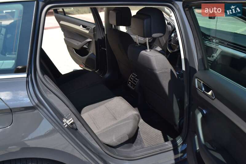 Универсал Volkswagen Passat 2015 в Хмельницком фото 47 Универсал Volkswagen Passat 2015 в Хмельницком