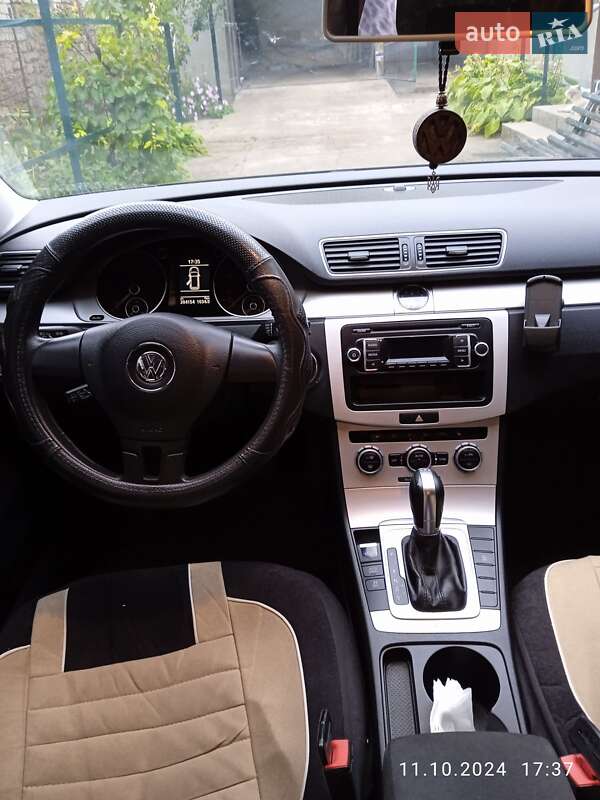 Универсал Volkswagen Passat 2014 в Веселинове