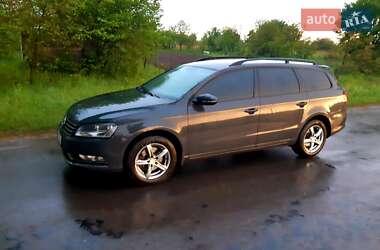 Універсал Volkswagen Passat 2011 в 