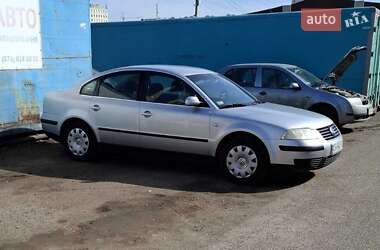 Седан Volkswagen Passat 2001 в 