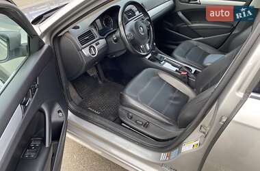 Седан Volkswagen Passat 2012 в 