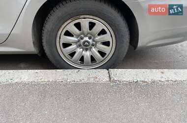 Седан Volkswagen Passat 2012 в 