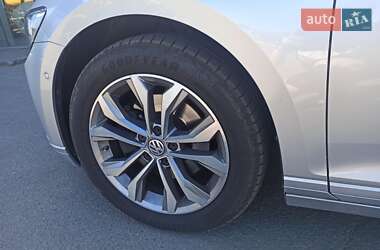 Универсал Volkswagen Passat 2017 в 