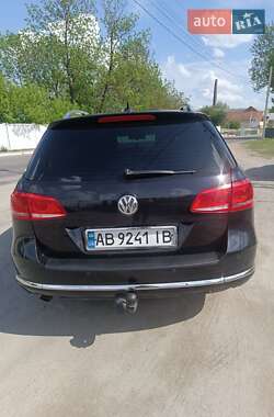 Універсал Volkswagen Passat 2012 в 