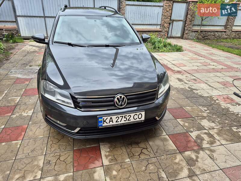 Універсал Volkswagen Passat 2011 в Києві