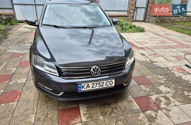 Універсал Volkswagen Passat 2011 в 