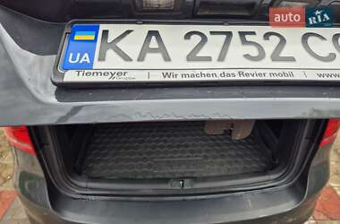 Універсал Volkswagen Passat 2011 в 