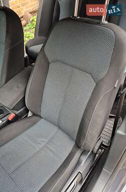 Універсал Volkswagen Passat 2011 в 