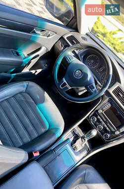Седан Volkswagen Passat 2011 в 