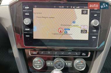 Универсал Volkswagen Passat 2018 в Хмельницком