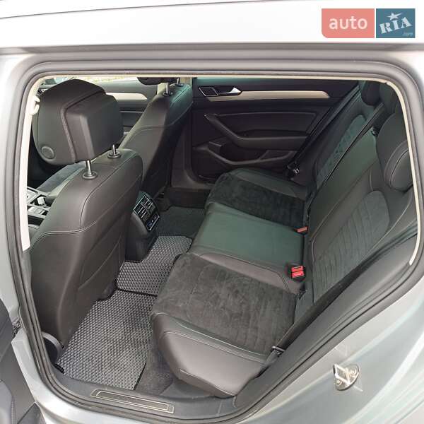 Универсал Volkswagen Passat 2018 в Хмельницком