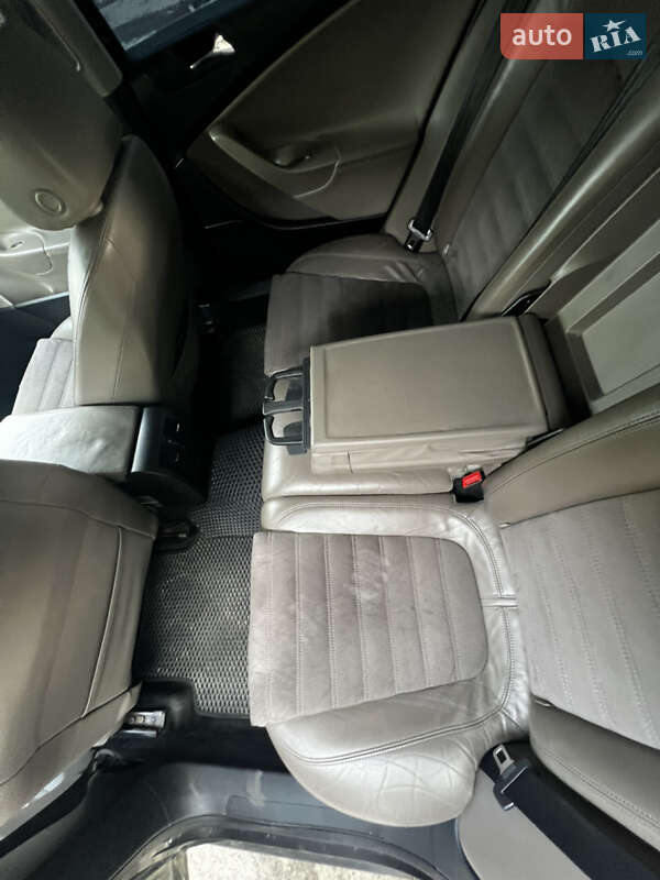 Універсал Volkswagen Passat 2005 в Львові