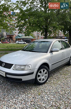 Седан Volkswagen Passat 1997 в Білій Церкві