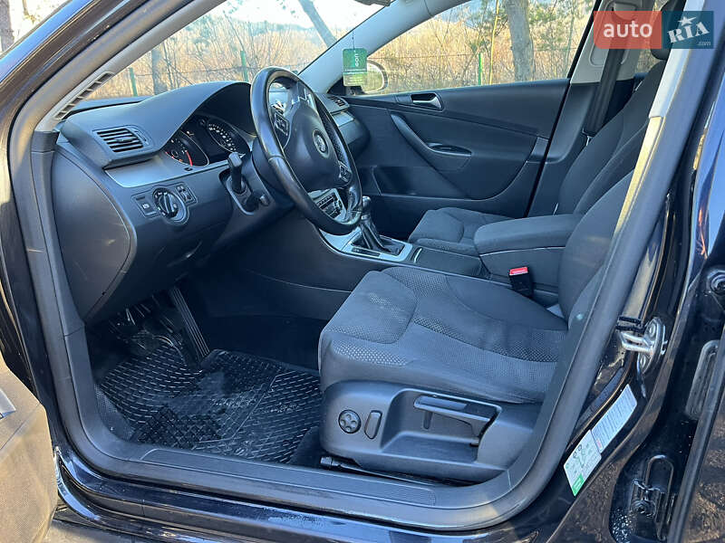 Универсал Volkswagen Passat 2010 в Львове